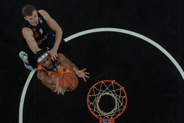 也对柏林联 也对柏林联