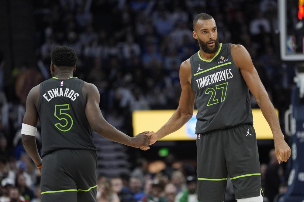 正踩在新趋 正踩在新趋